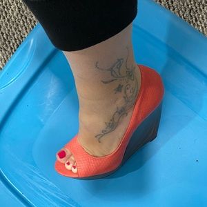 Summer coral wedge shoes